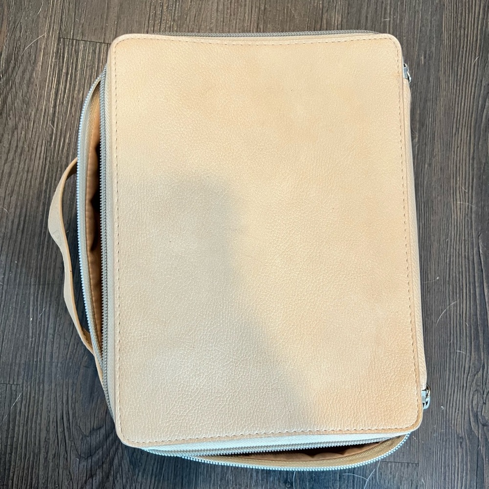 Beis Cosmetic Case